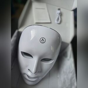 ⭐️LED Facial Red Light Therapy Mask⭐️